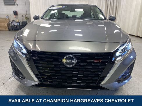 Used 2024 Nissan Altima 2.5 SV image 39