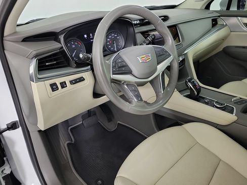Certified 2023 Cadillac XT5 Premium Luxury w/ Technology Package FWD image 18