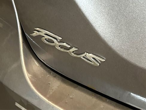 Used 2014 Ford Focus S image 12