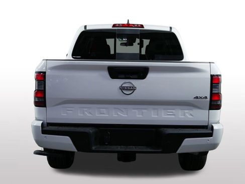 New 2026 Nissan Frontier SV w/ All-Weather Content Package AWD/4WD image 9
