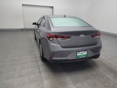 Used 2019 Hyundai Sonata SE w/ Winter Weather Package FWD image 5