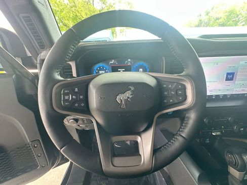 Used 2025 Ford Bronco Badlands AWD/4WD image 15