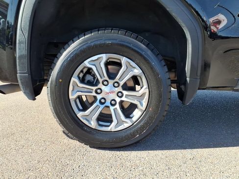 Used 2025 GMC Sierra 1500 SLT RWD image 19