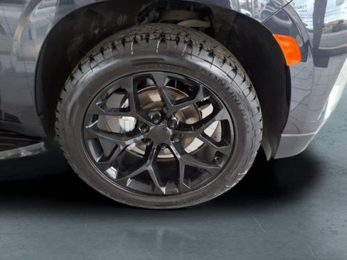 Used 2023 Chevrolet Tahoe LT w/ Luxury Package image 7