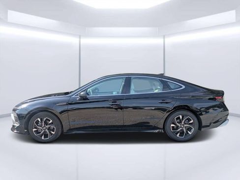 Used 2024 Hyundai Sonata SEL FWD image 6