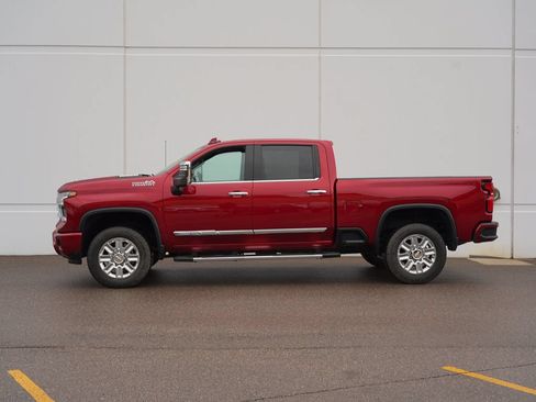 Used 2025 Chevrolet Silverado 3500 High Country w/ High Country Premium Package AWD/4WD image 6