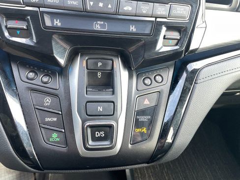 Used 2021 Honda Odyssey Elite image 39