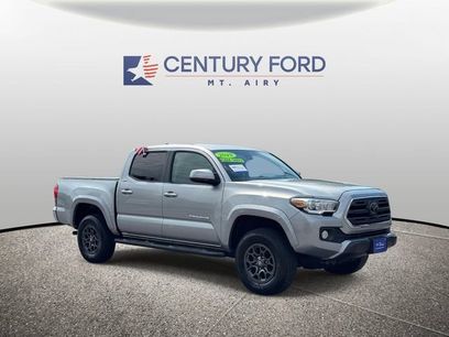 Used 2018 Toyota Tacoma SR5 w/ Four Season Floor Mat Package