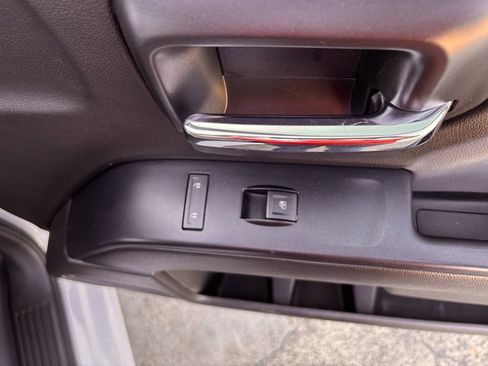 Used 2017 GMC Sierra 1500 2WD Regular Cab image 15