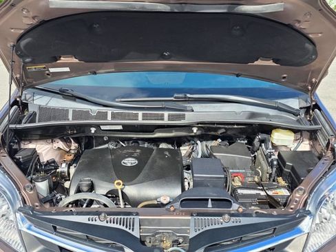 Used 2018 Toyota Sienna LE AWD/4WD image 13