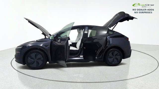 Used 2026 Tesla Model Y 2WD image 15
