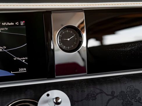 Used 2026 Rolls-Royce Spectre AWD/4WD image 16