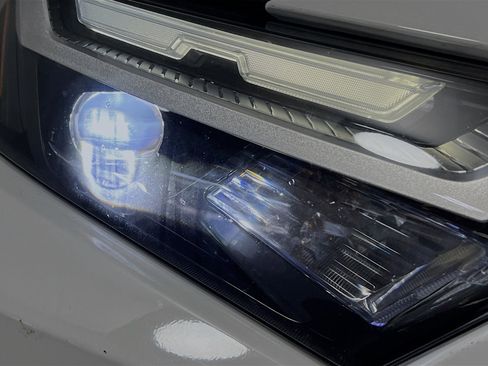 Used 2023 Toyota RAV4 XLE w/ Convenience Package image 12