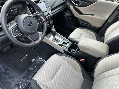 Used 2022 Subaru Forester AWD/4WD image 9