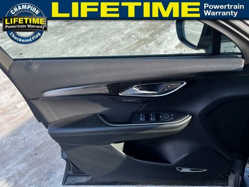 Used 2024 Buick Envision Preferred image 15