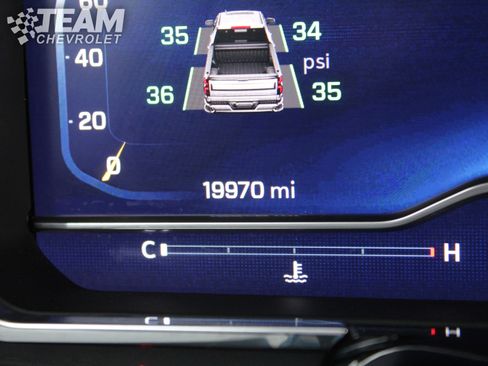 Used 2024 Chevrolet Silverado 1500 LT image 14