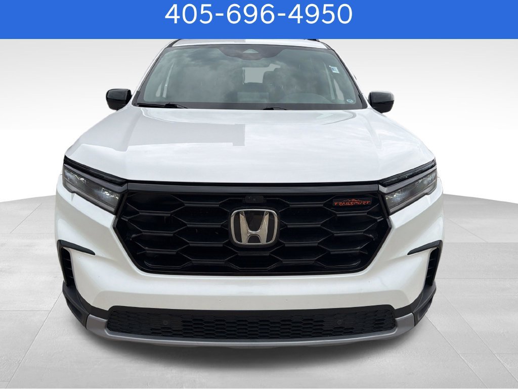 Used 2025 Honda Pilot TrailSport image 10