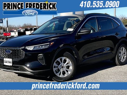 Used 2023 Ford Escape Active w/ Tech Pack #1 image 3