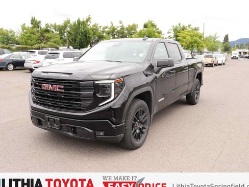 Used 2024 GMC Sierra 1500 Elevation AWD/4WD image 1