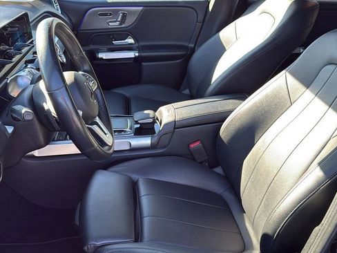 Used 2021 Mercedes-Benz GLB 250 image 11