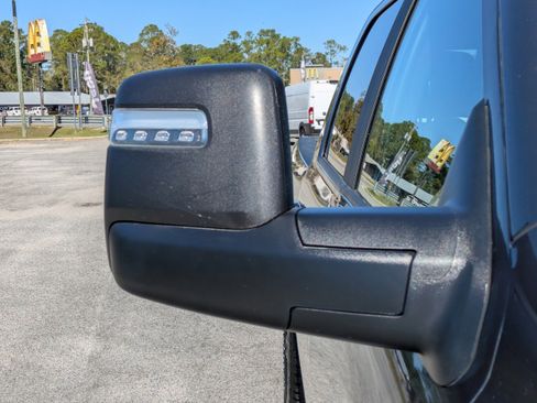 New 2026 RAM 2500 Laramie AWD/4WD image 13