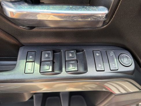 Used 2016 Chevrolet Silverado 2500 LT AWD/4WD image 28