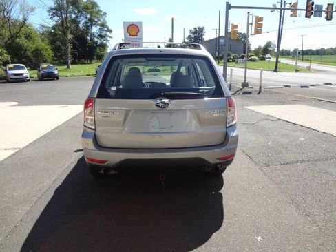 Used 2010 Subaru Forester 2.5X AWD/4WD image 4