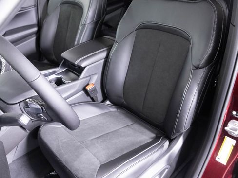 New 2025 Jeep Grand Cherokee Altitude image 17