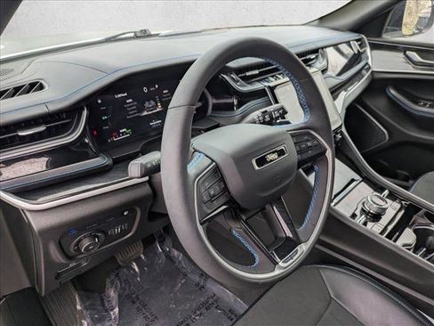 Used 2022 Jeep Grand Cherokee Trailhawk w/ Advanced Protech Group II image 15