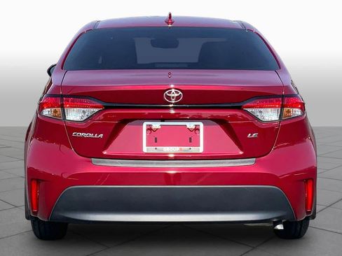 Used 2025 Toyota Corolla LE FWD image 5
