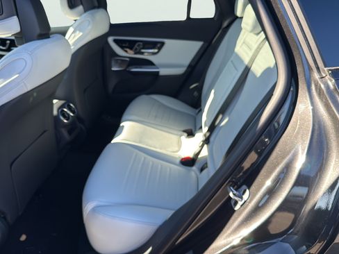 Used 2026 Mercedes-Benz GLC 300 4MATIC image 20