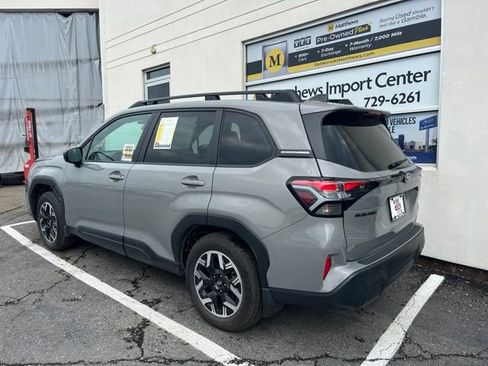 Used 2026 Subaru Forester Premium AWD/4WD image 3
