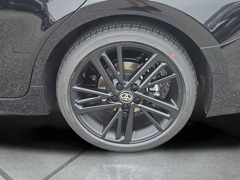 New 2026 Toyota Camry Hybrid image 12