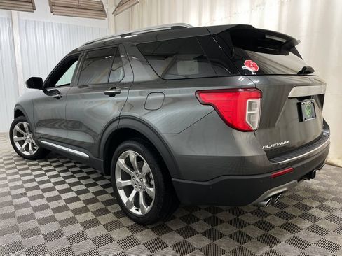 Used 2020 Ford Explorer Platinum w/ Premium Technology Package AWD/4WD image 23
