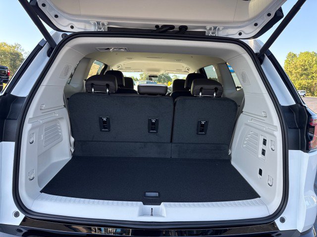 New 2027 GMC Acadia Denali FWD image 18