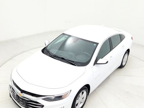 Used 2024 Chevrolet Malibu LT image 39