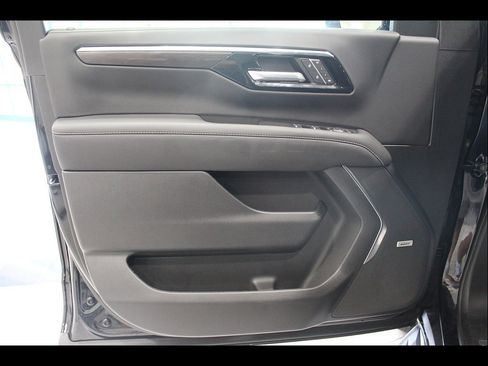 Used 2026 Chevrolet Tahoe Premier w/ Sun And Tow Package AWD/4WD image 15