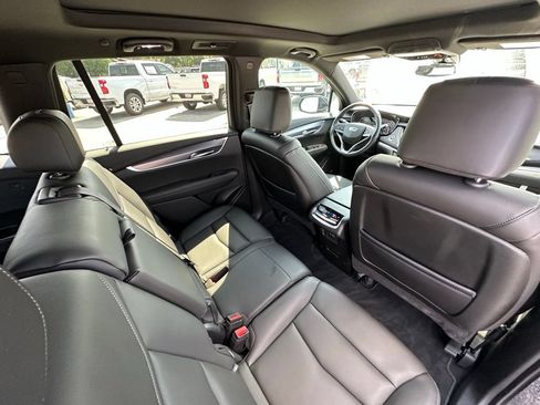 Used 2024 Cadillac XT6 Luxury FWD image 20