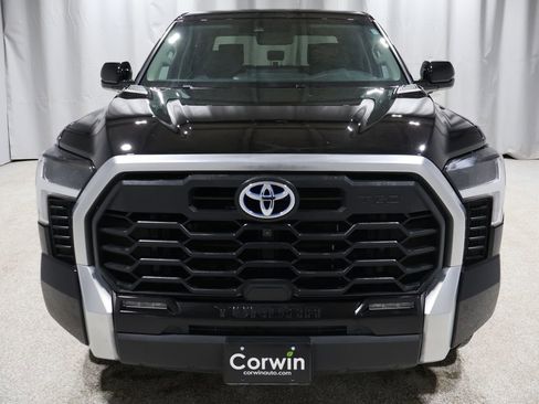 Used 2023 Toyota Tundra Limited w/ TRD Off-Road Package image 9