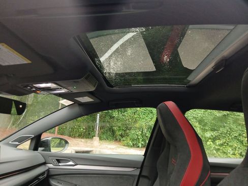 New 2026 Volkswagen GTI SE FWD image 21
