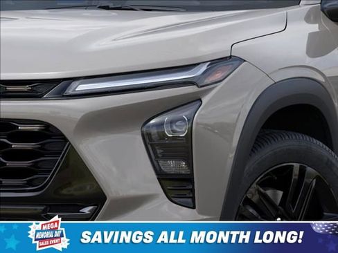 New 2026 Chevrolet Trax ACTIV w/ Sunroof Package FWD image 10