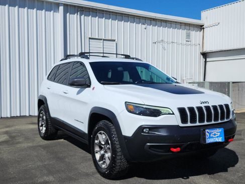 Used 2021 Jeep Cherokee Trailhawk w/ Technology Group AWD/4WD image 7
