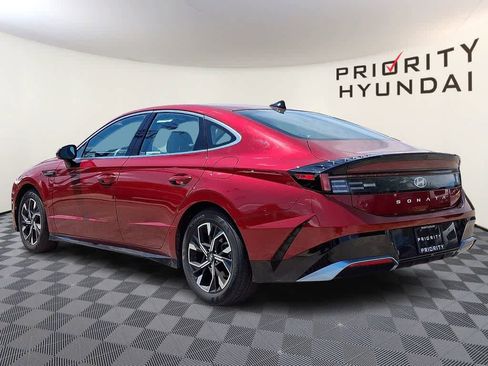Used 2025 Hyundai Sonata SEL FWD image 6