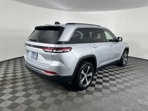 Certified 2023 Jeep Grand Cherokee 4WD 4xe w/ Luxury Tech Group II image 27