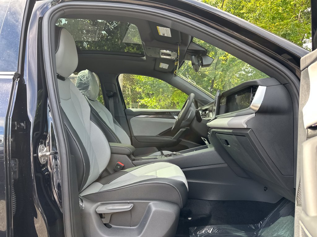 New 2026 Volkswagen Tiguan SE R-Line AWD/4WD image 20