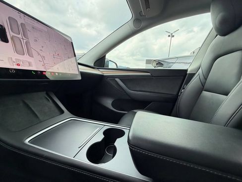 Used 2023 Tesla Model Y Long Range AWD/4WD image 52
