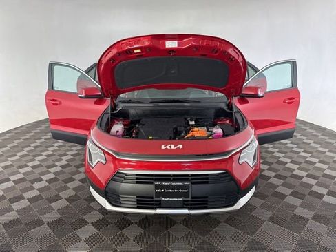 Certified 2025 Kia Niro EX FWD image 13