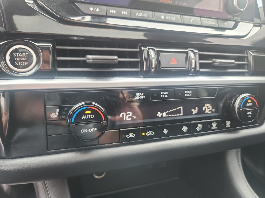 Used 2022 Nissan Pathfinder SV w/ SV Premium Package AWD/4WD image 23
