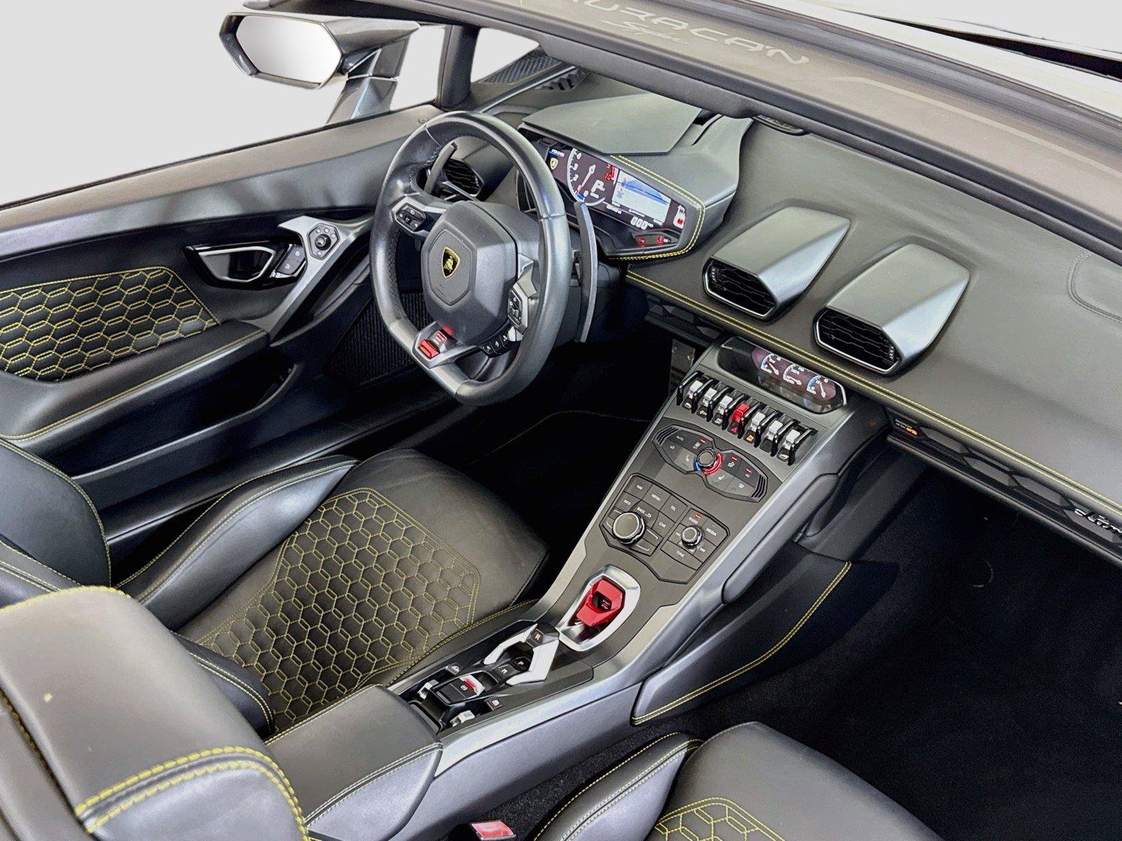 Used 2017 Lamborghini Huracan LP 580-2 RWD image 26