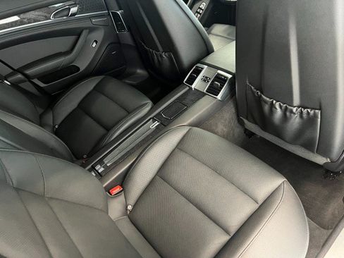 Used 2013 Porsche Panamera 4 image 34